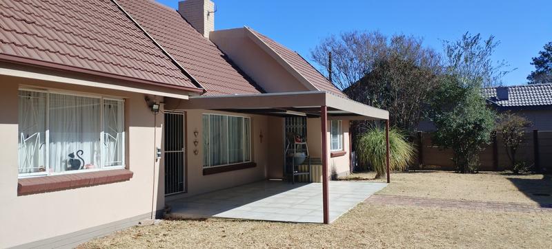 4 Bedroom Property for Sale in Sasolburg Ext 4 Free State